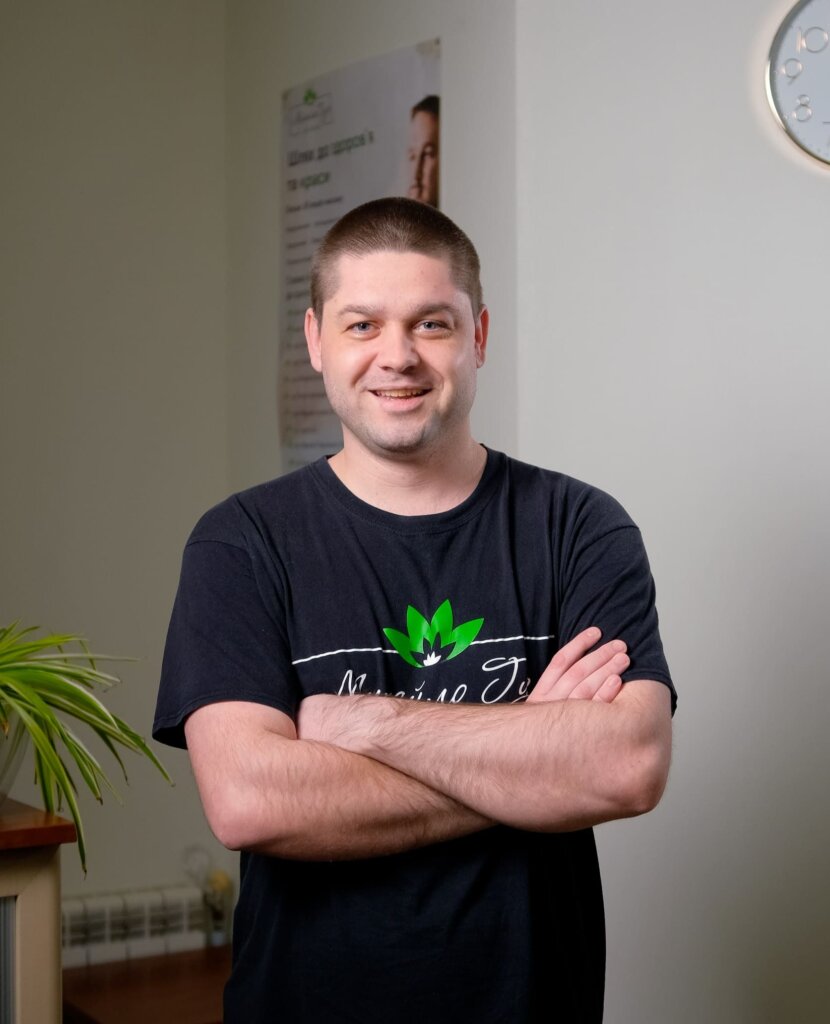 Масажист Києва Микола